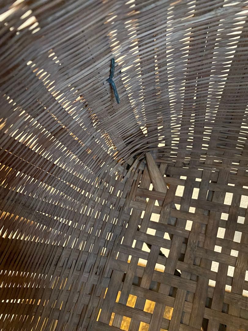 レトロ　竹籠　バスケット　収納　かご　カゴ　紐付き　アンティーク　野菜籠