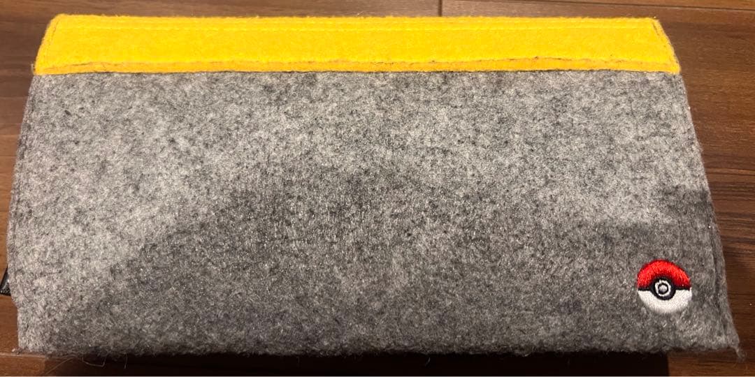 Nintendo Switch Lite イエロー 本体 ピカチュウケース 充電