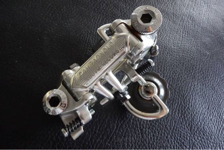 ビンテージ デッドストック カンパニョーロ ヌーボレコード リアディレイラー