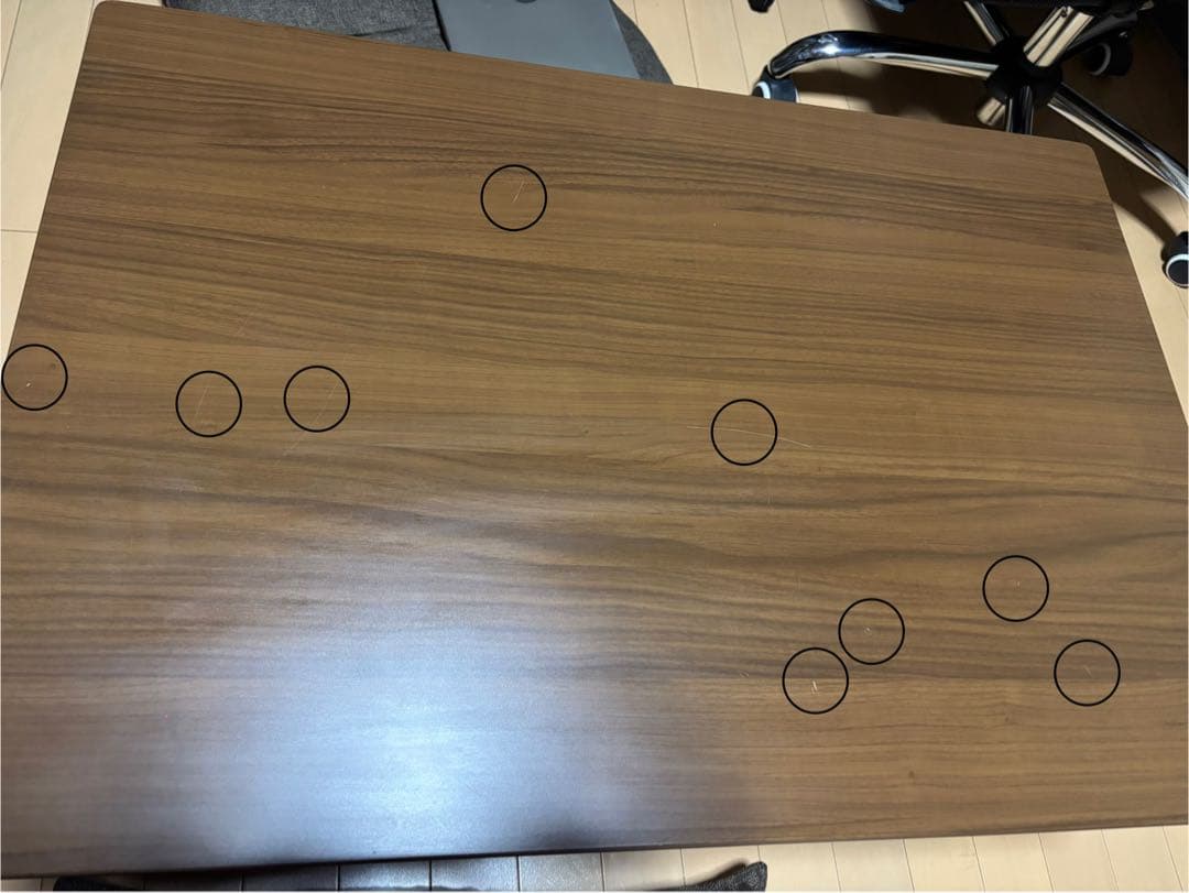 伸縮式キャスター付きセンターテーブル