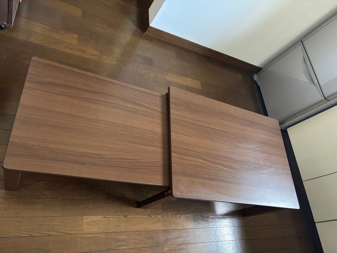 伸縮式キャスター付きセンターテーブル