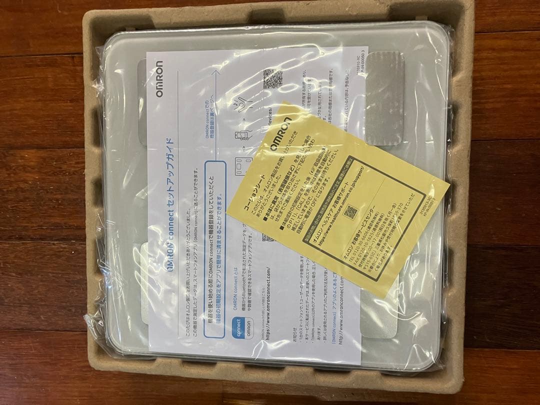 【新品、未使用】オムロン 体重 体組成計 HBF-230T-SW スマホ連動