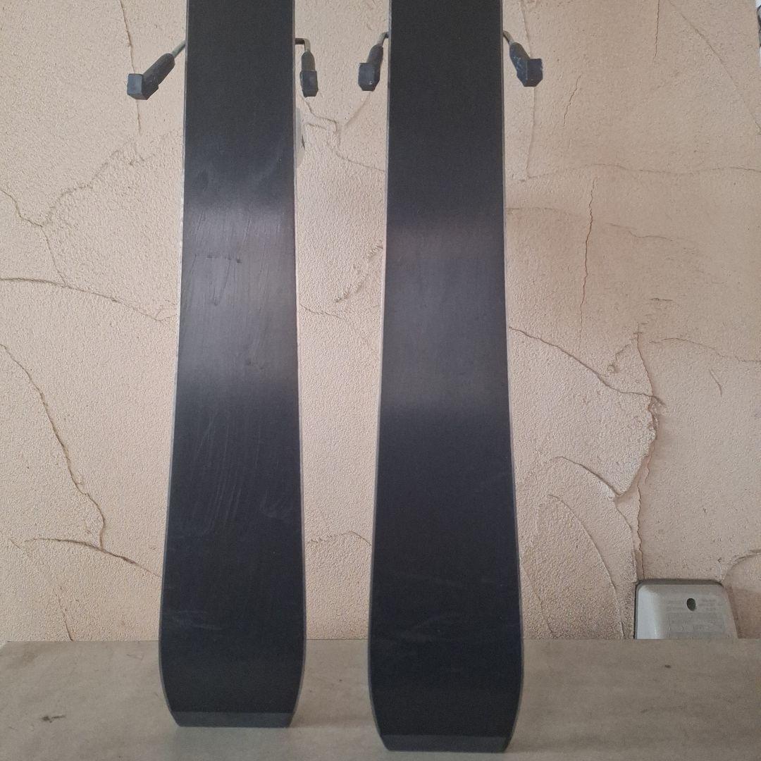 美品　アトミック　ATOMIC　スキー板、スティック