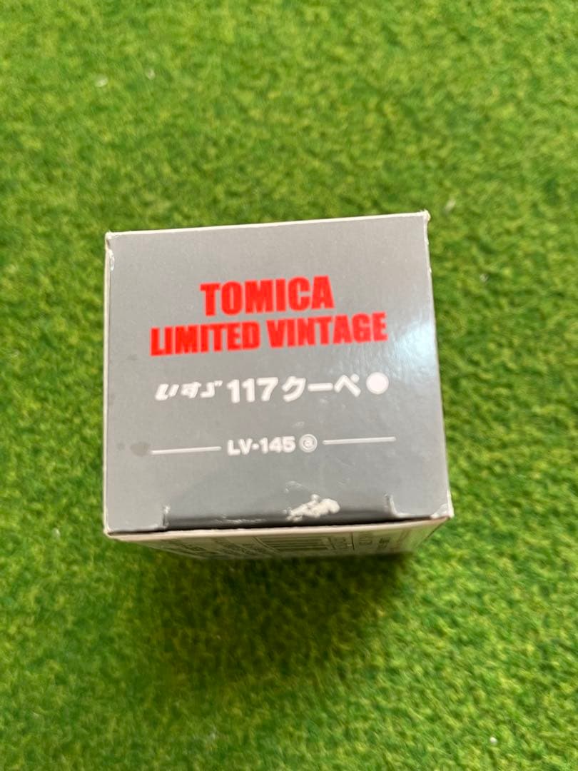 トミカリミテッドヴィンテージ　LV-145a いすゞ117クーペ　白