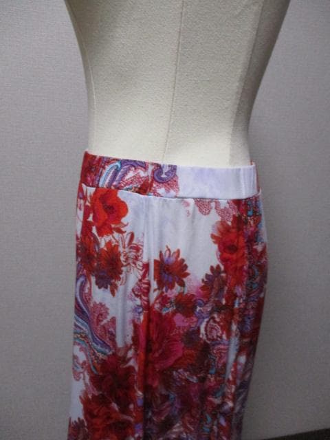 社交ダンス　DANCEチャコット　白に赤花柄★広がるロングスカート