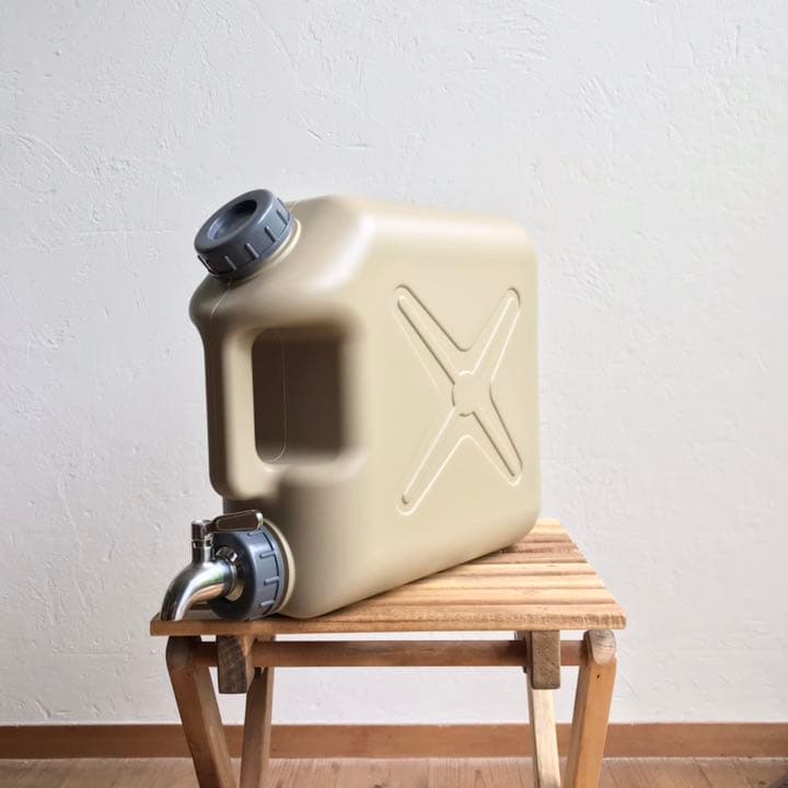 カスタムウォータータンク5L装飾なし／サンド(グレーキャップ)