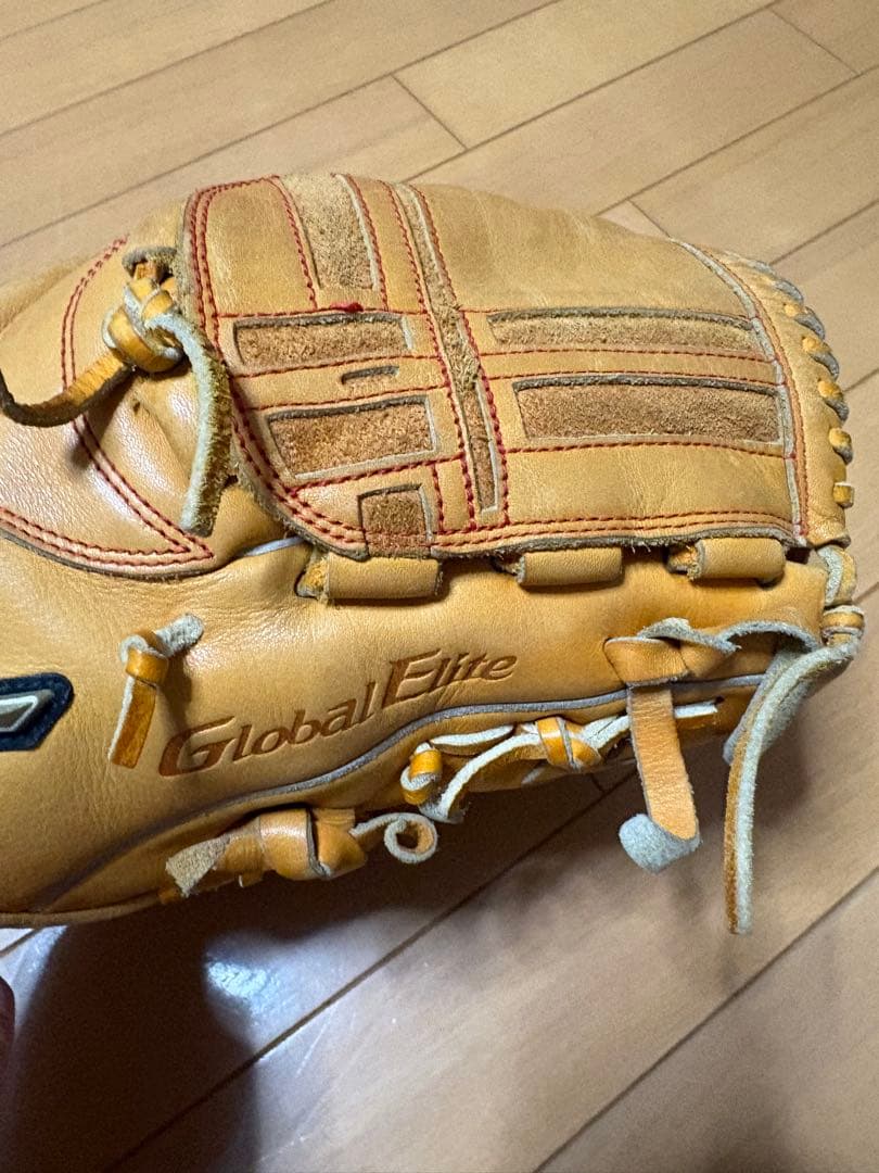 Mizuno Global Elite 右投げ 軟式グローブ