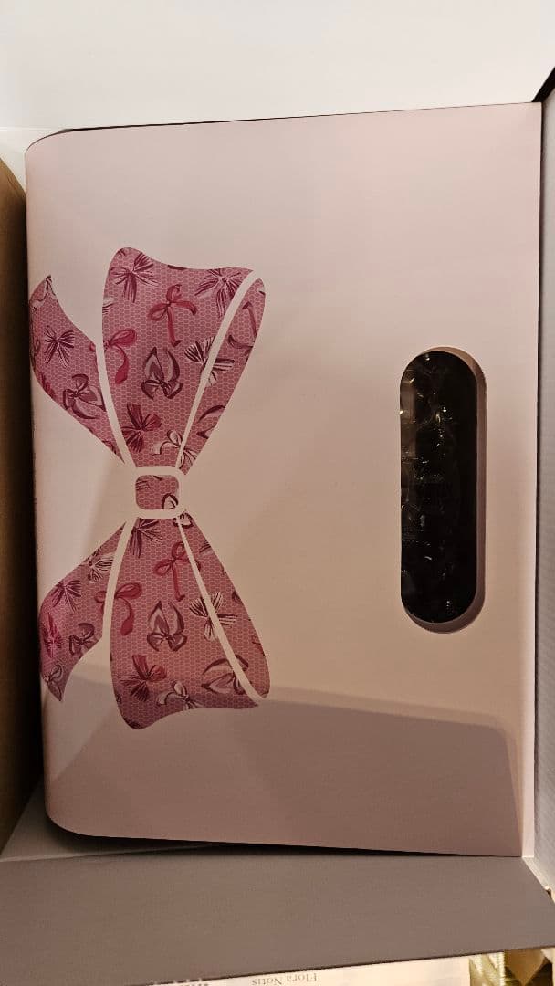 ジルスチュアートコフレ2026限定品★送料込み★ショッパーとサンプル付き