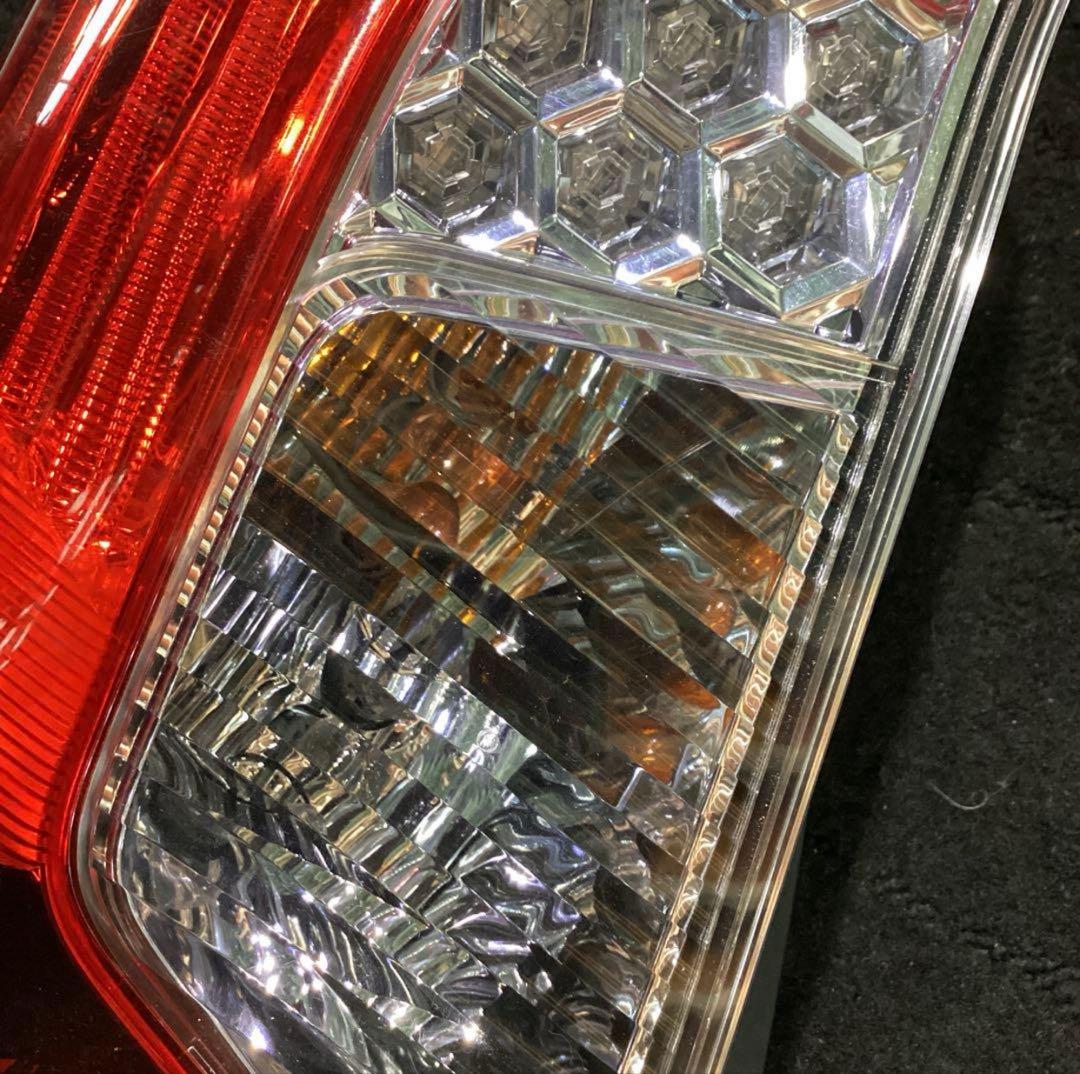 GP5 フィットハイブリッド　前期　純正テールランプ　4点