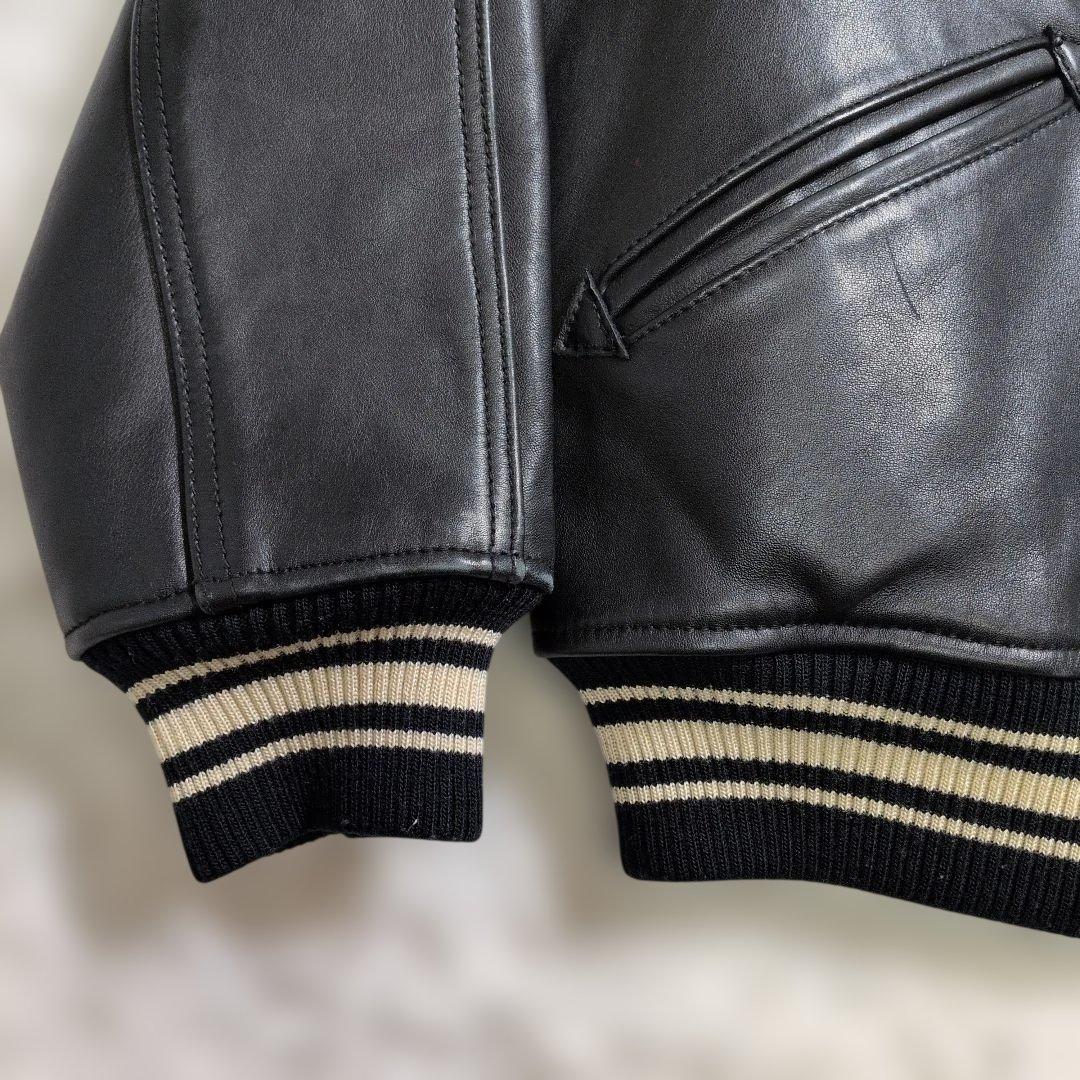 アヴィレックス レザー スタジャン S表記(M〜L相当) キルティング 超良品