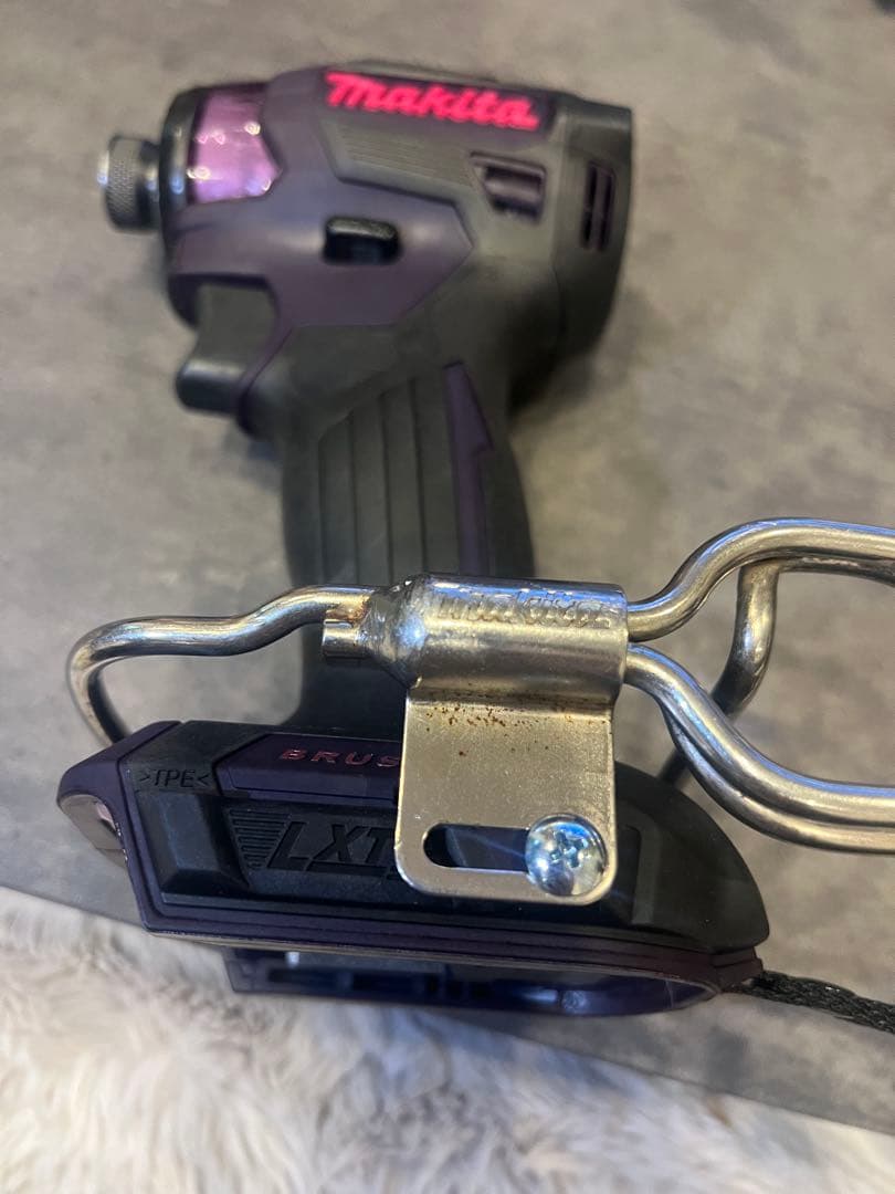 TD173D マキタ　ハウジングカバー新品。　インパクトキャッチャー