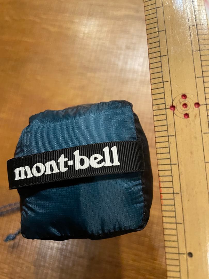 モンベル　バーサライトジャケット