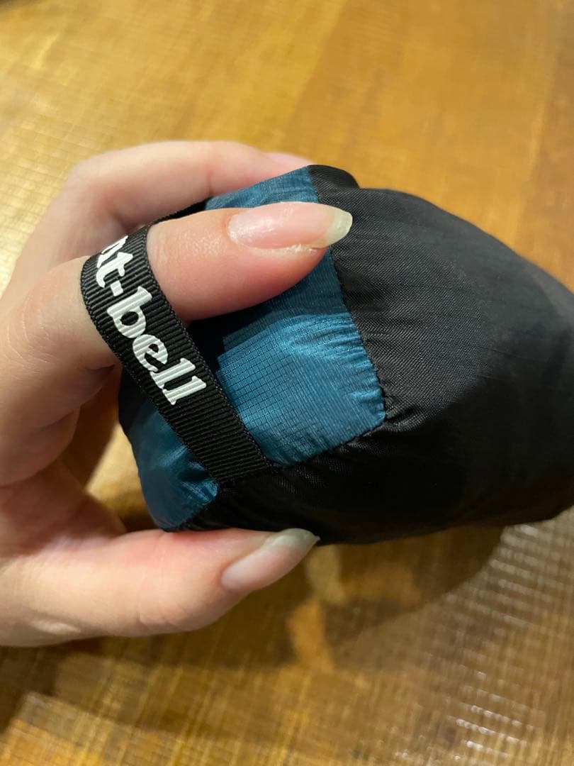 モンベル　バーサライトジャケット