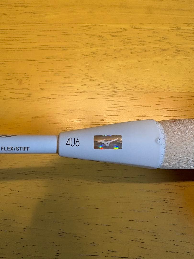 【最終値下げ】 FORTIUS 11 QUICK 4U6 バドミントンラケット