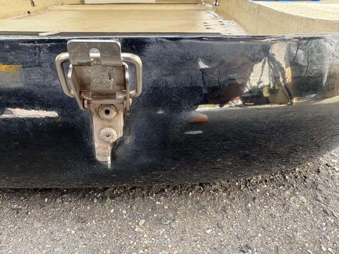 最終値下げ、送料込み！！！！カリスマルーフボックスとルーフキャリア付き 鍵セット