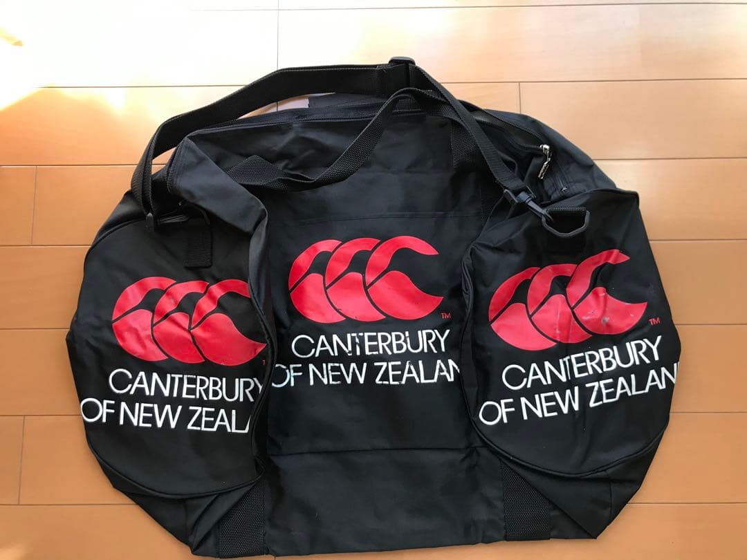 ニュージーランド　カンタベリー　ドラム型キャリーバック