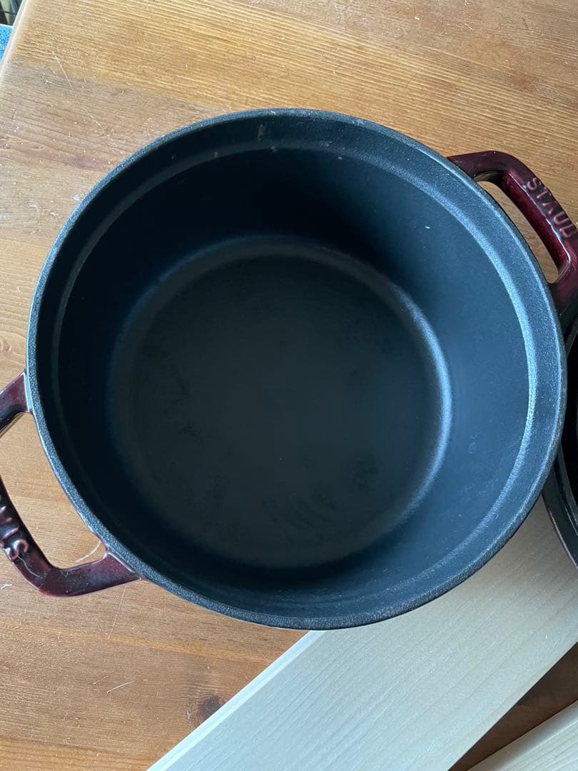ストウブ　鍋　24センチ