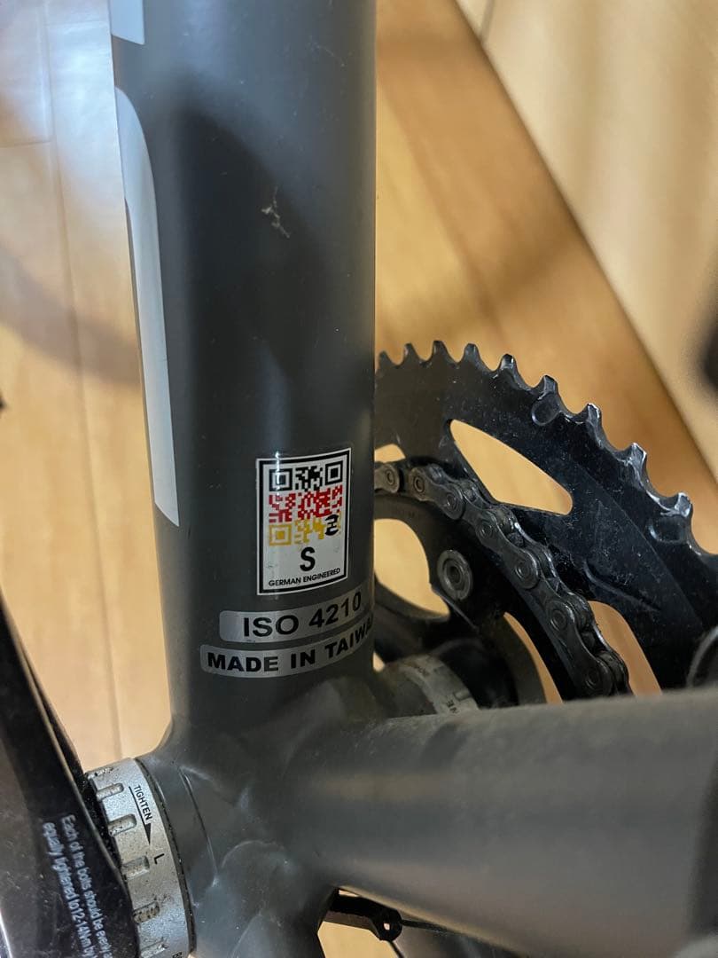 FOCUS CAYO AL 105 ロードバイク グレー/レッド