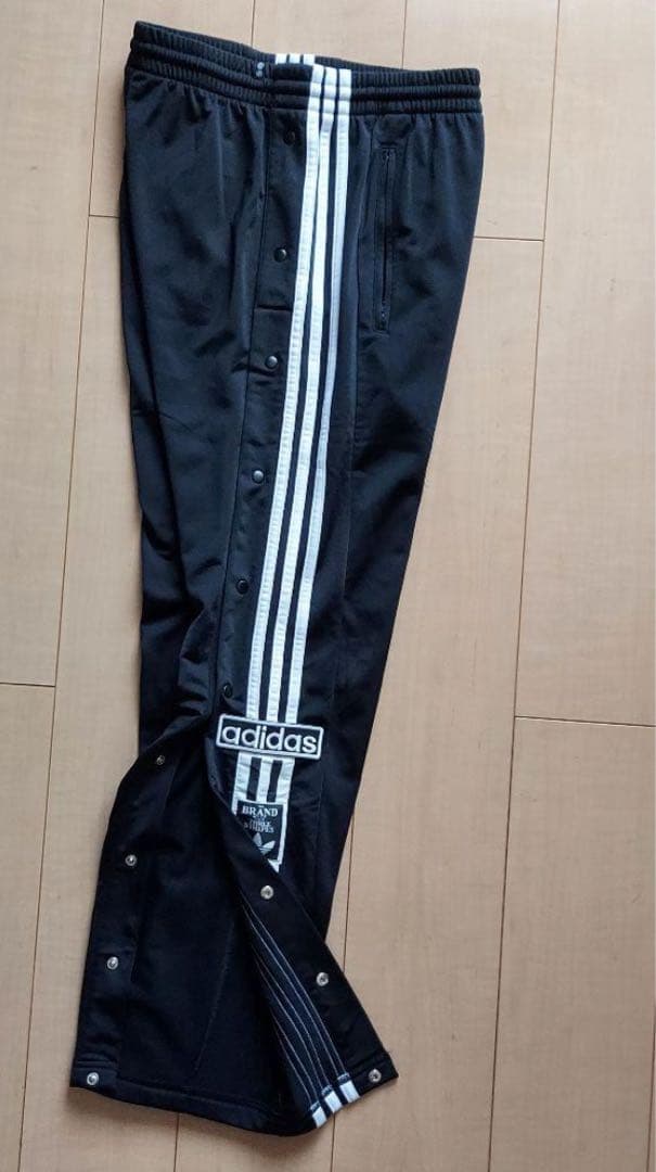 未使用！adidas オリジナルアディブレイクトラックパンツ