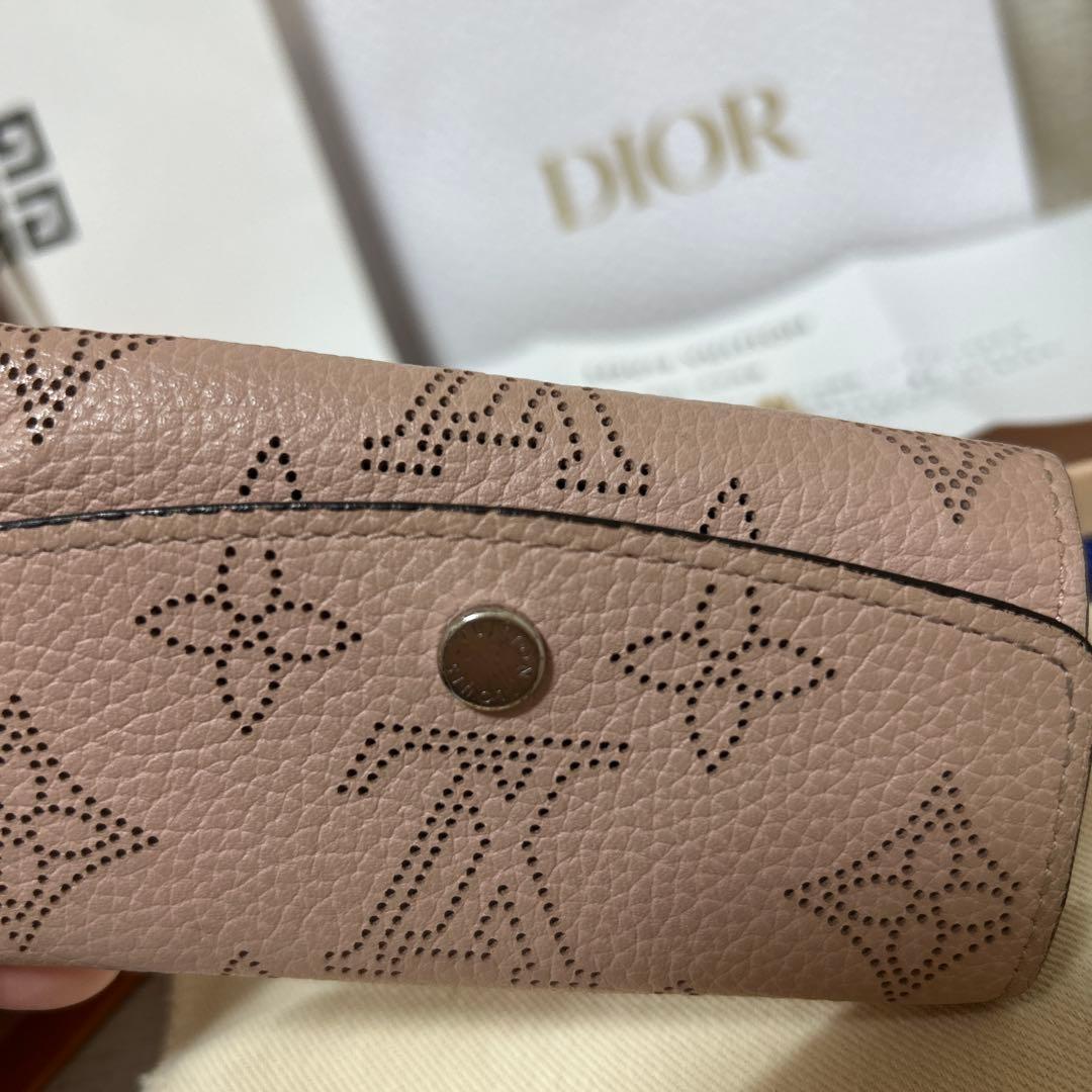 【汚れ有】LOUIS VUITTON ピンク マヒナ モノグラムキーケース