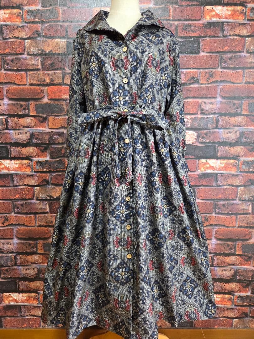 め0230着物リメイク正絹大島紬前開き切替えギャザーコートワンピースハンドメイド