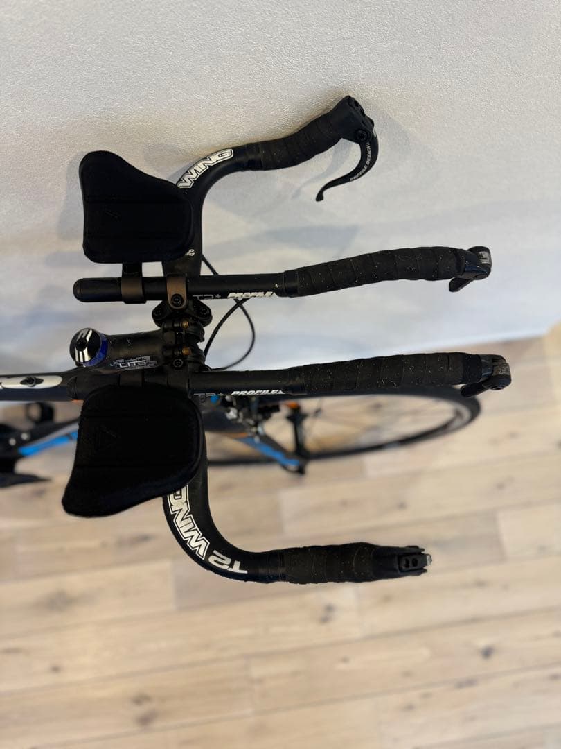 BHカーボンファイバー TTバイク【AeroLight RC 】