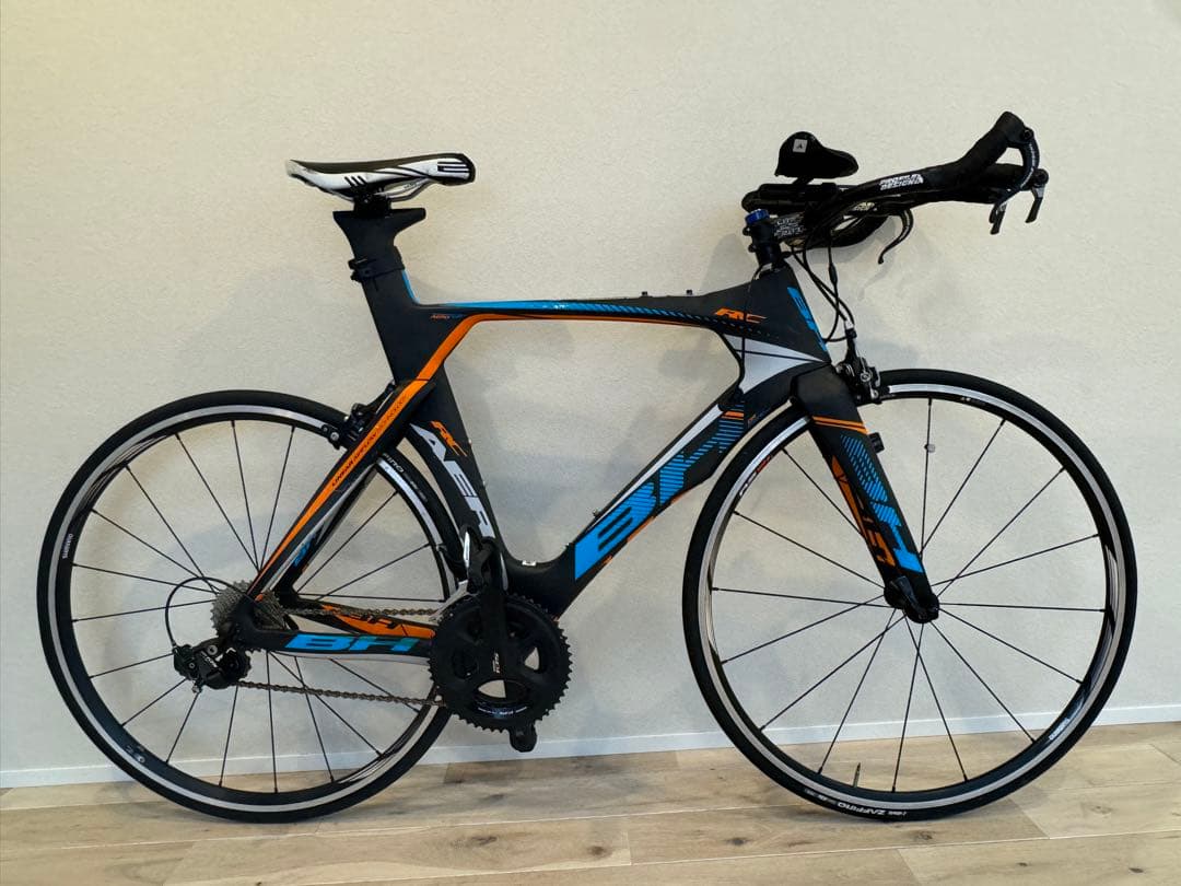 BHカーボンファイバー TTバイク【AeroLight RC 】