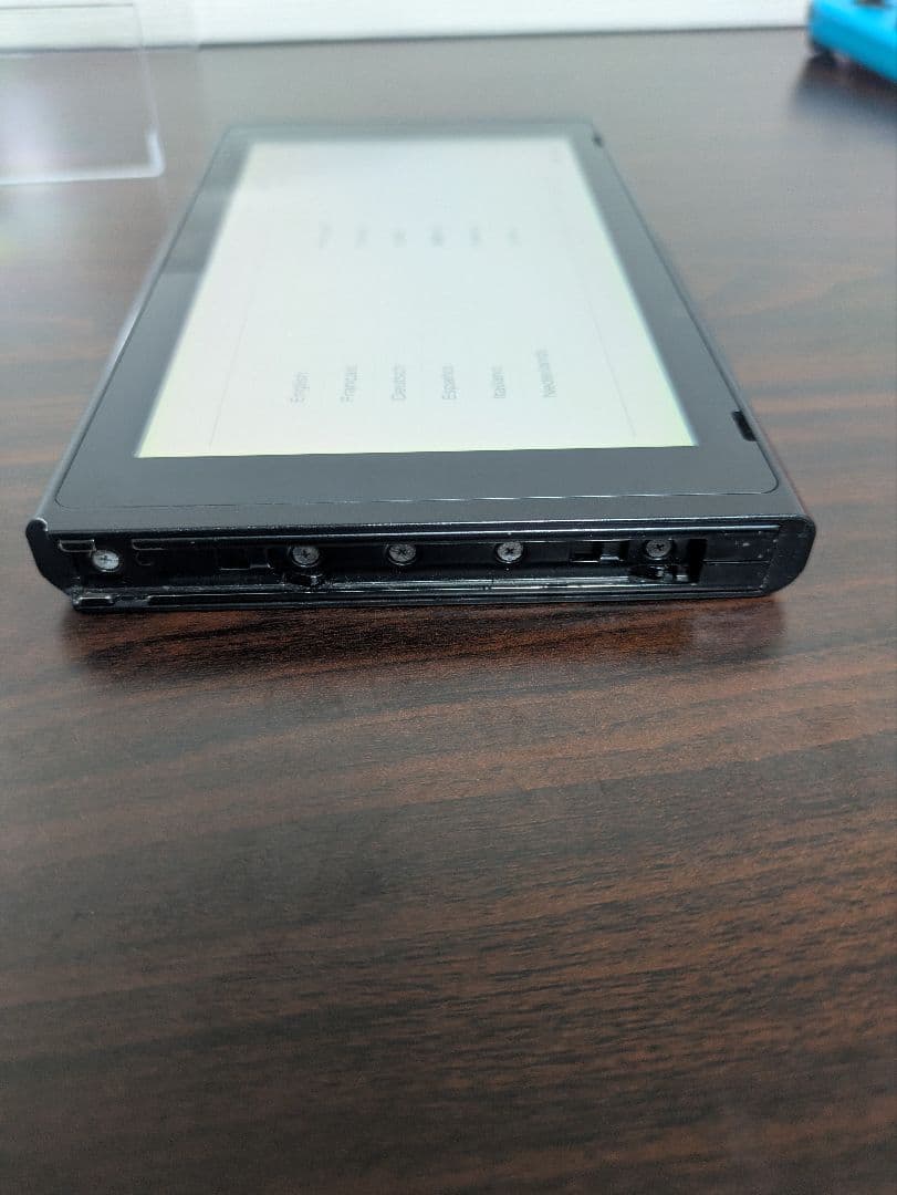 【極美品】NINTENDO Switch 本体のみ　動作確認済