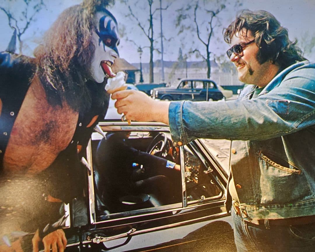 d*g様 【2冊Set】今から48年前の、KISS の特大サイズの来日特集号2冊