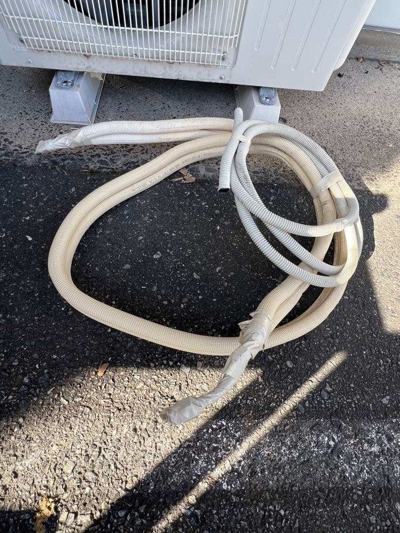 三菱エアコン霧ヶ峰本体+室外機 冷暖房両用 MSZ-ZW565S-W 2015年