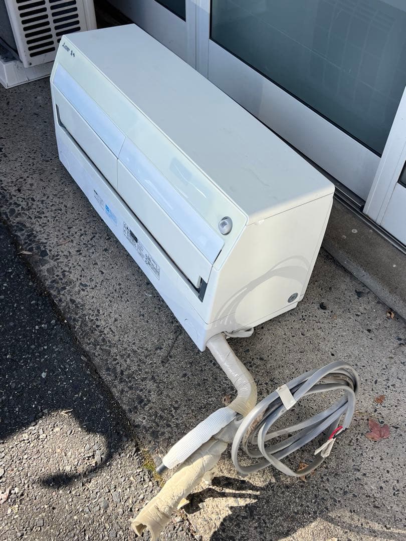 三菱エアコン霧ヶ峰本体+室外機 冷暖房両用 MSZ-ZW565S-W 2015年