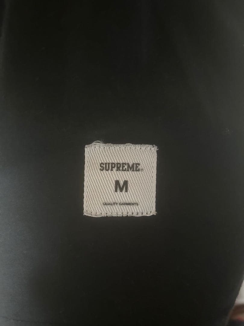 CHARA supreme アーチロゴ Tシャツ