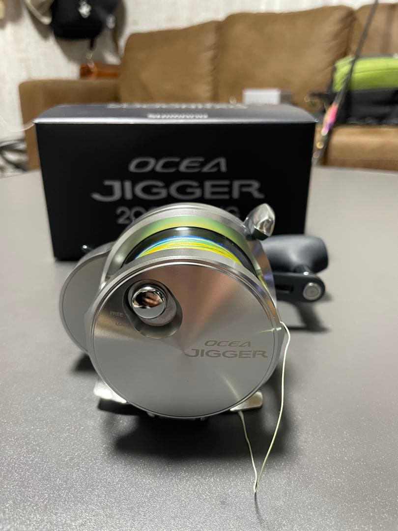 【1回のみ使用】シマノ 21 オシアジガー 2000NRXG 右ハンドル