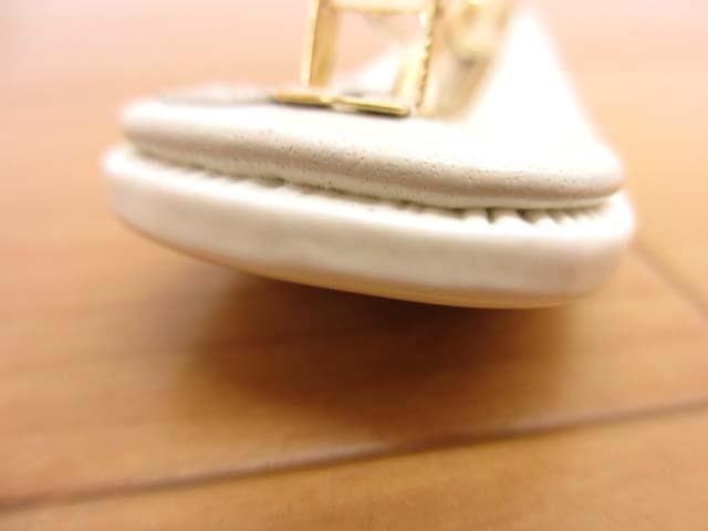 美品 ミュウミュウ 5IF092 パテントレザー ヘアクリップ バレッタ