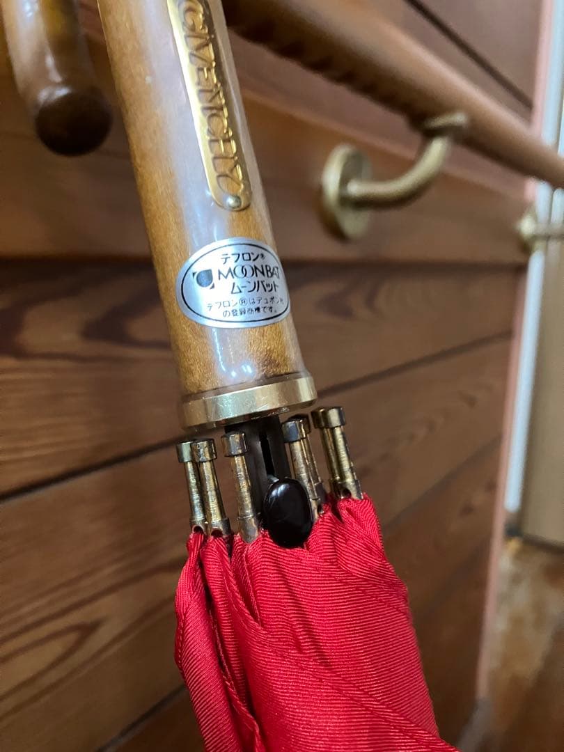 【最終価格！新品・未使用】ジバンシー　GIVENCY　ロゴ　総柄　長傘