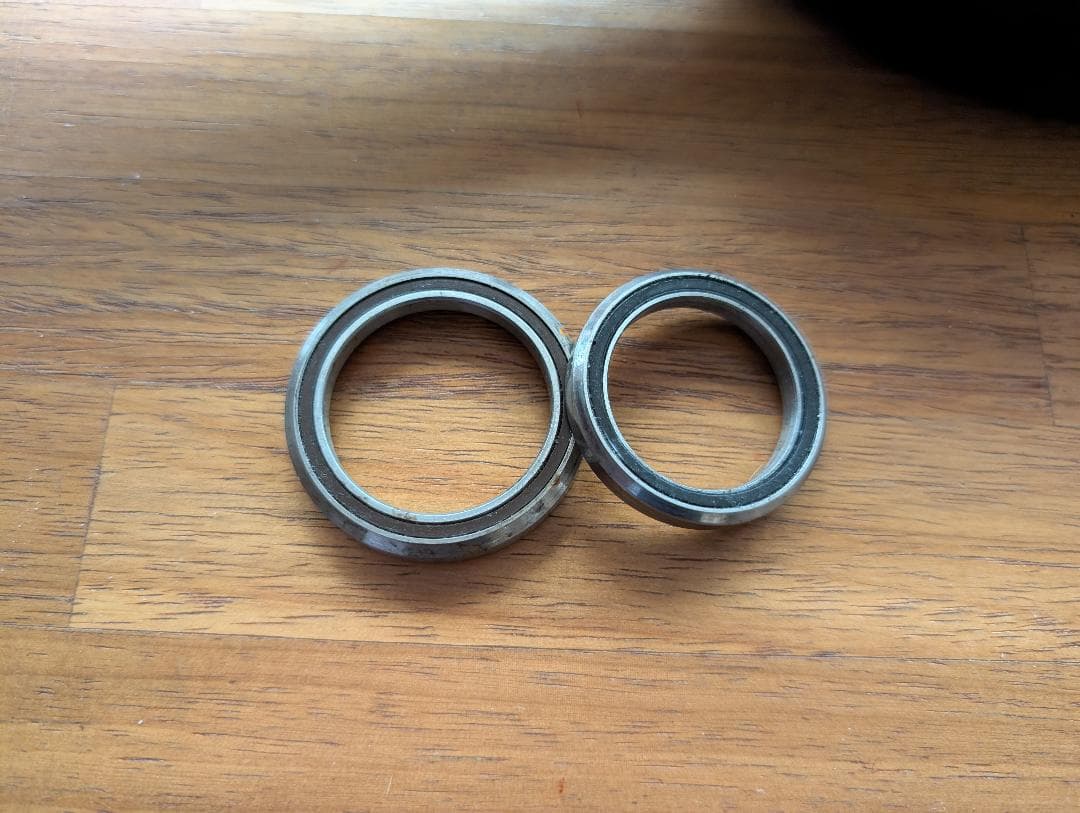 ディスクブレーキフルカーボンフォーク ブラック　1-1/8\" - 1.5\"