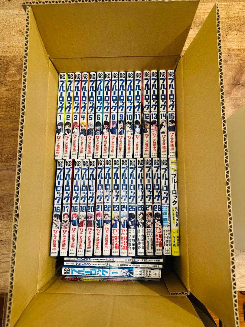 ブルーロック1〜28巻(バラ売り不可)