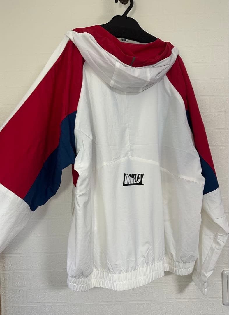オークリー ウインドブレーカー ゴルフ ウェア ユニセックス XL 希少 新品