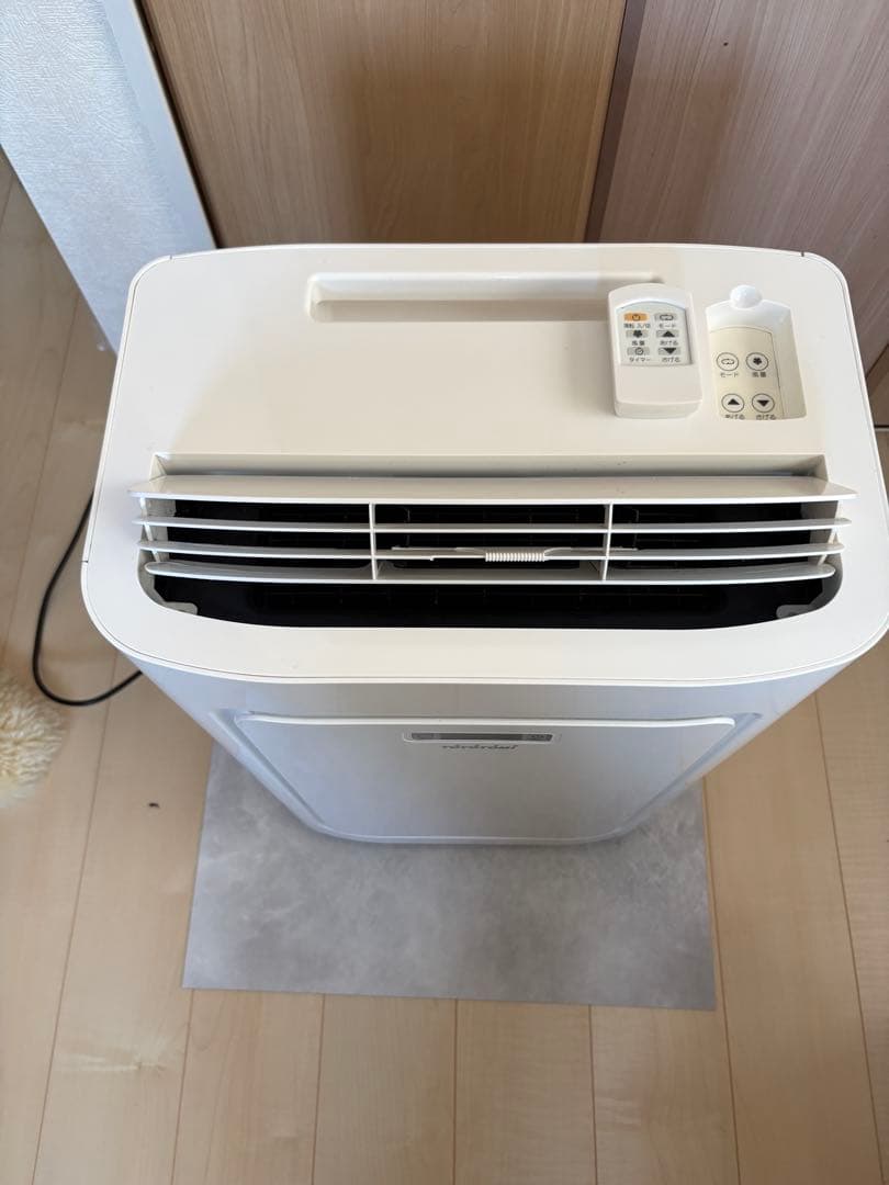 トヨトミ ポータブルエアコン TAD-221W