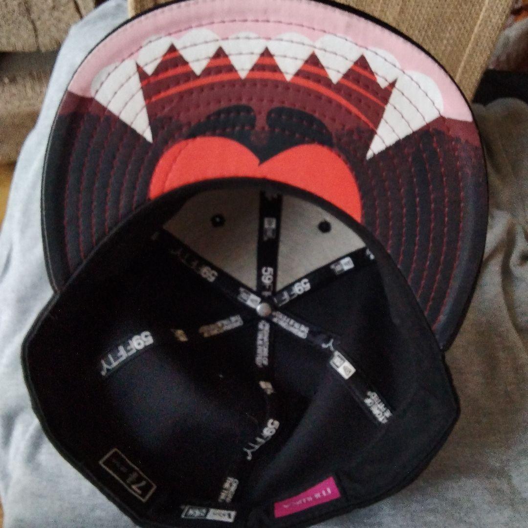 NEWEAR 59FIFTY キャップ 目の刺繍 7 3/8