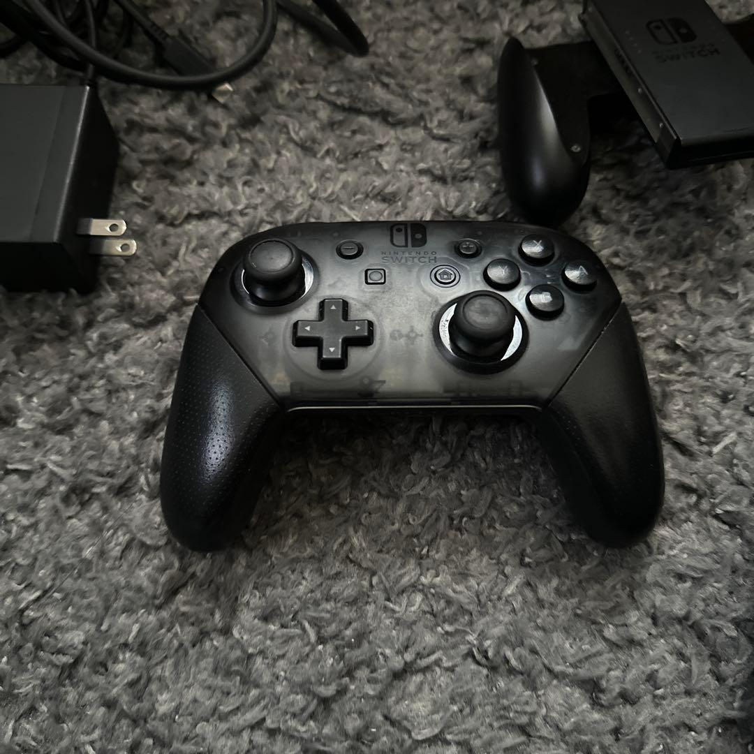 Nintendo Switch 本体 + プロコントローラー ＋ 本体ケース