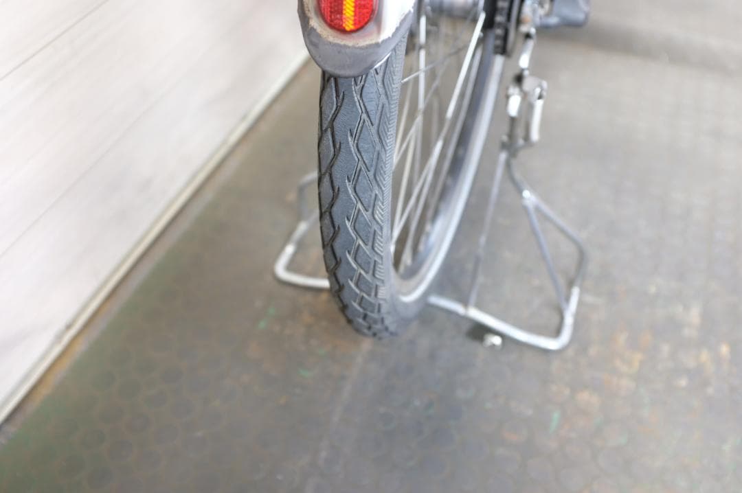 ぽぽぽ )HYDEE.B　26インチ　3段　8.9Ah充電器あり 6日お届