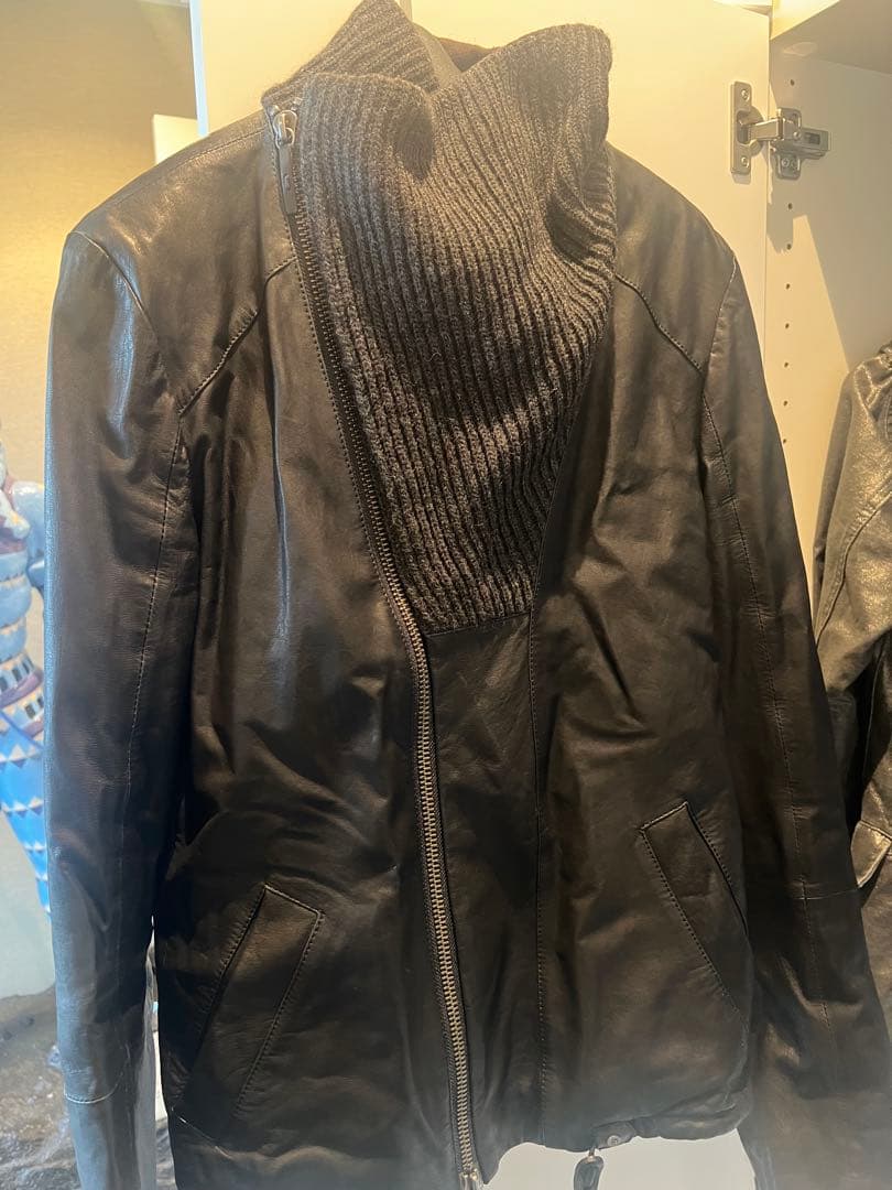 V.SP 羊革　ブラックレザーアウター 44サイズ