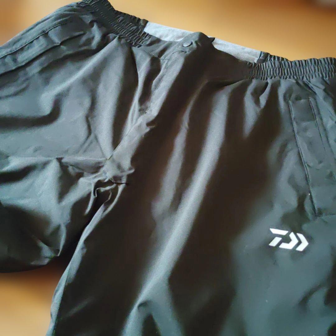 【最終値下げ】ダイワ 冬用 上下防寒着 ウィンタースーツ レインマックス