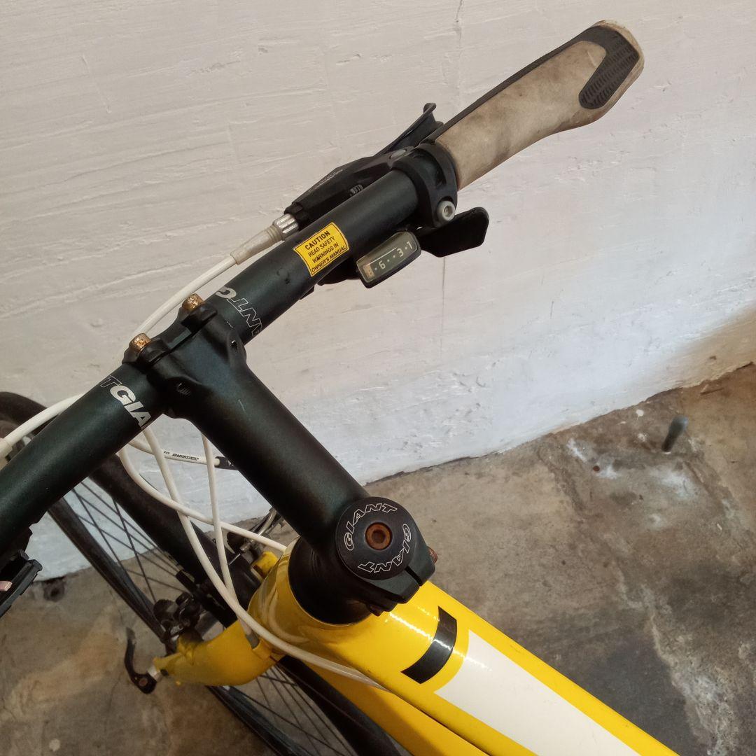 Giant クロスバイク イエロー 700C