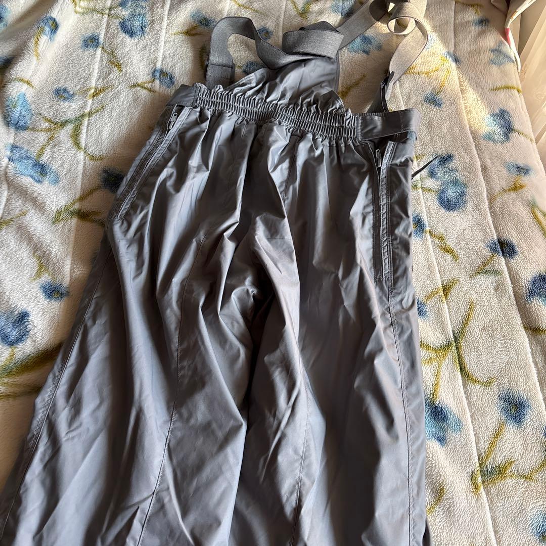 新品同様　エレッセ スキーウェアセット 赤 グレー　L