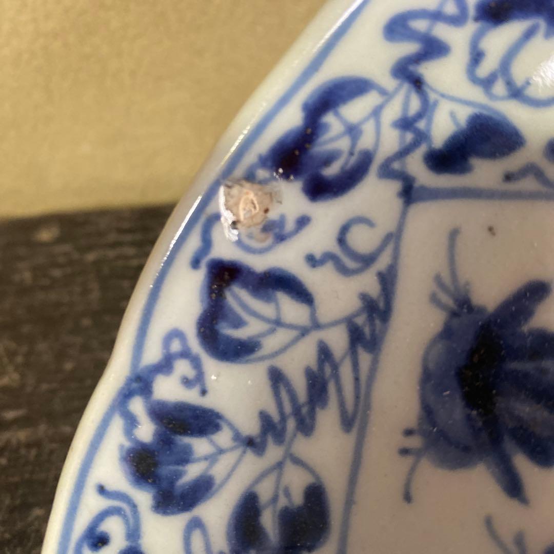 古伊万里白抜きたこ唐草唐草文平皿