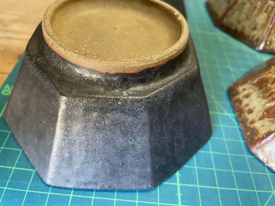 s*a様 宮城陶器　宮城正幸　八角鉢　四つ【m1402 沖縄　やみむん　骨董　民