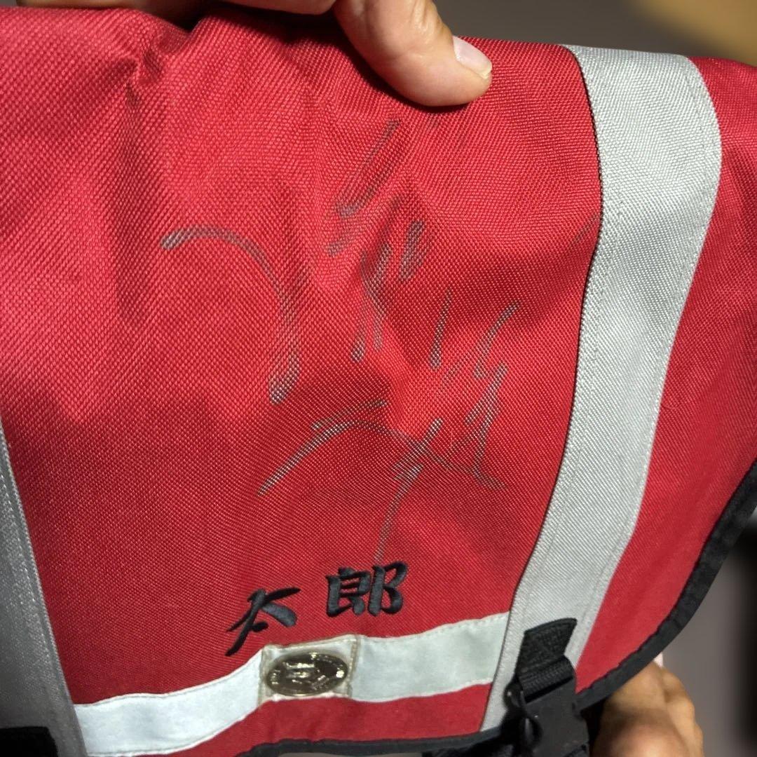 ‼️超希少‼️ヴィック・チョウ 超希少山田太郎使用のカバン直筆サイン入り