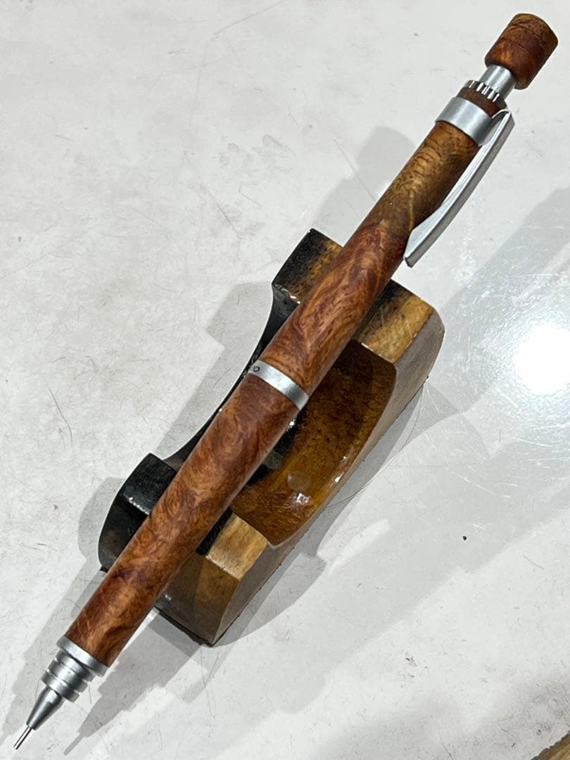 クラゲ　紅白花梨でs20シャーペン0.3mm ノックボタン